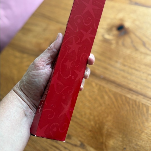 Pair of Vintage Red candles with Christmas Tree - Picture 4 of 7